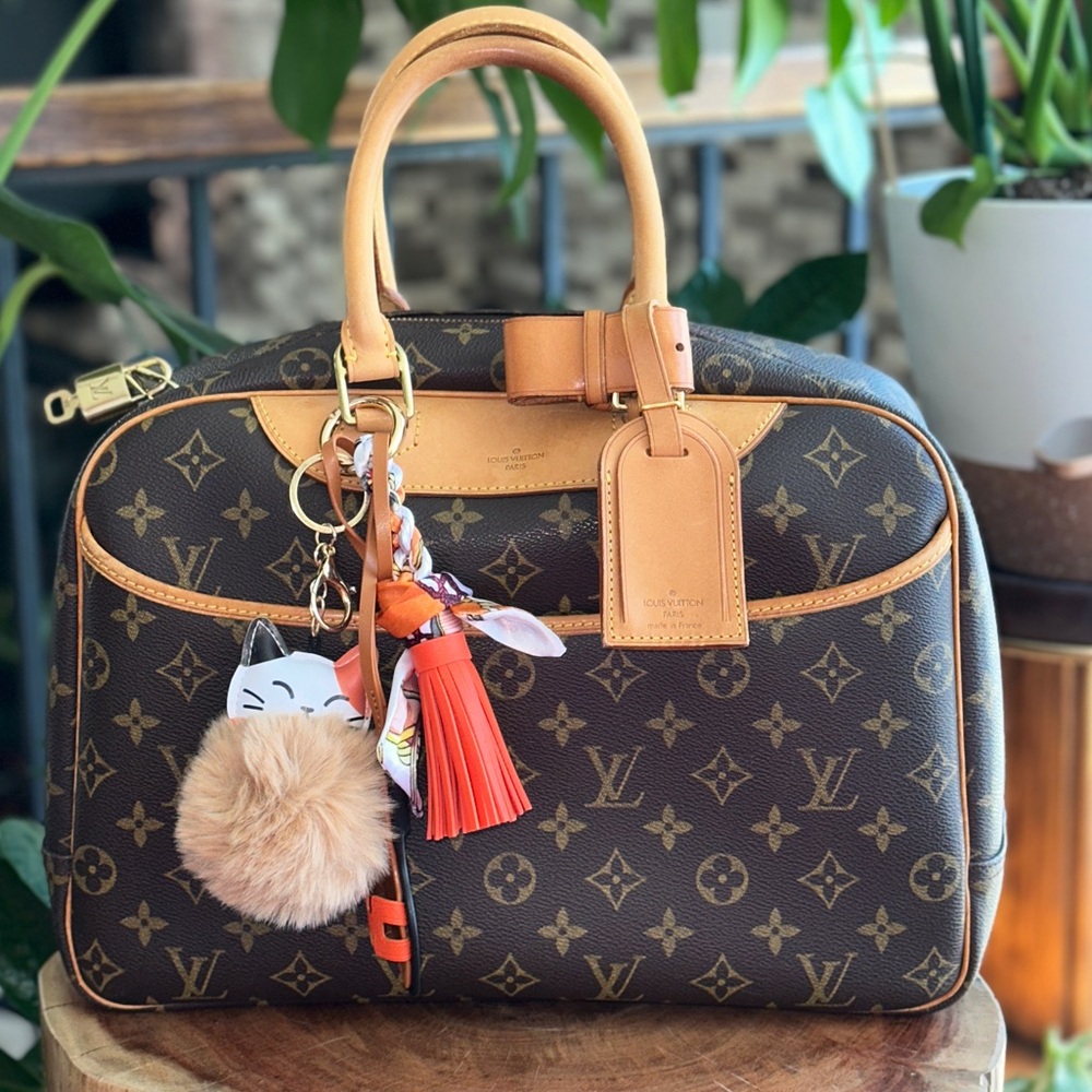 Authentic Louis Vuitton Monogram Deauville Handbag Made in France MB1011 Nov ‘01